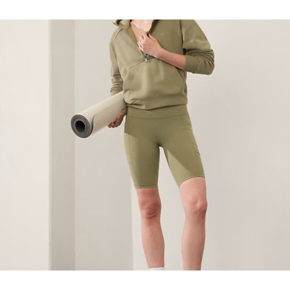 Athleta Pants - Athleta S Salutation Stash Cargo 9" Short Olive Branch Green Small